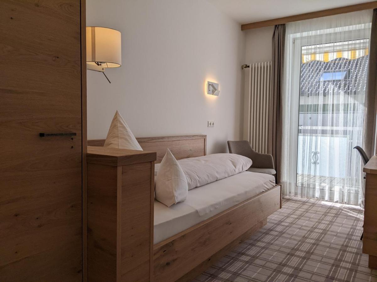 Hotel Germania Бад-Верисхофен Экстерьер фото