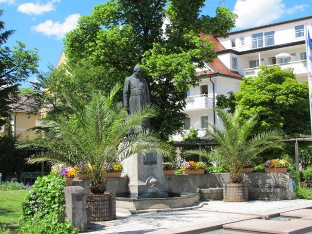 Hotel Germania Бад-Верисхофен Экстерьер фото